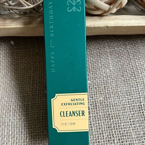 Happy 2nd Birthday Gentle Exfoliating Cleanser 150mL brand new in box - Picture 5 of 5